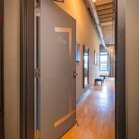 Hip Urban Loft - Small Town Charm - 124 Lofts #1 ウェスト・ダンディー エクステリア 写真