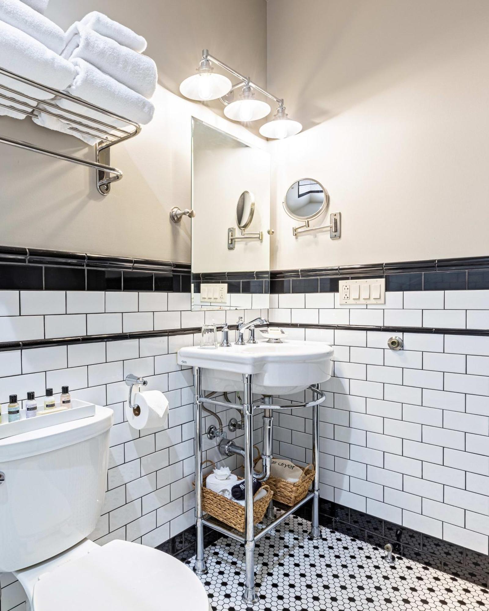Hip Urban Loft - Small Town Charm - 124 Lofts #1 ウェスト・ダンディー エクステリア 写真